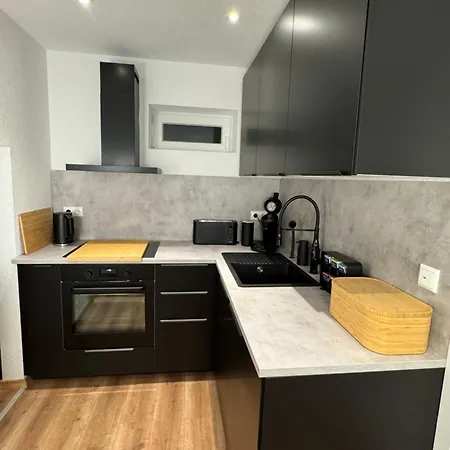 Apartment Heaven Estates *